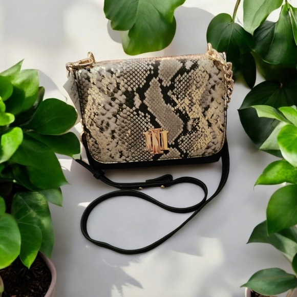 NWT INC International Concepts Sibbell Crossbody Bag Gold Snake/Black 2 PC set - Picture 5 of 15